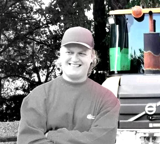 received 825816471381897